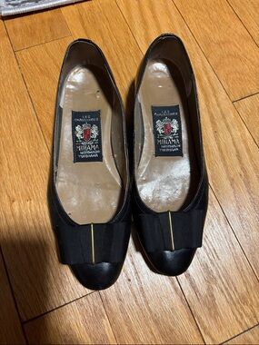 Miharayasuhiro Black Leather Bow Flats with Gold Accent